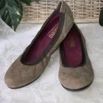 Munro American VICKI Tan Brown Quilted Etched Comfort Slip On Ballet Flats 6.5 Photo 3