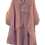 Live 4 Truth NWT - Sheer & Shimmery Top. Photo 0