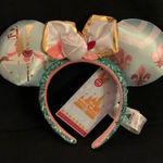 Disney Minnie Mouse The Main Attraction King Arthur Golden Carousel Sequin Ears NWT Photo 0