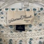 Universal Threads UNIVERSAL THREAD WOMENS WHITE FLORAL BLOUSE SMALL Photo 1