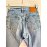 Levi's Levi Strauss Premium Wedgie Straight Jeans Light Wash Distressed - Women Size 24 Photo 4