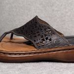 Women’s Born Leather Laser Cut Sandals Slip On Thong Black size 8 Photo 4