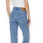 Levi's  Premium 80s Mom Jean Baggy Relaxed Fit Jeans Medium Wash Blue Womens 202W Photo 1