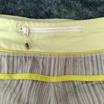 Lululemon ‎ Speed Up Mid-Rise Shorts 2.5" Sz 6 Black White Yellow Band Women's Photo 5