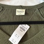 Abercrombie & Fitch Green Ribbed V-neck Sweater Photo 1