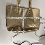 CHI, Gold Tote bag, 11X5X15, Magnetic‎ Closure with inside pockets and zipper Photo 1
