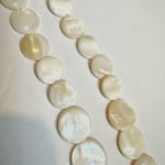Vintage Mother of Pearl Overlapping Flat Bead Necklace Photo 5