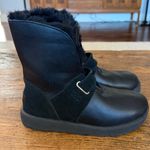 UGG  Black Leather Shearling Isley Waterproof Boots Size 7 Photo 4
