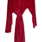 kim rogers  Soft Red Robe‎ Photo 0