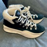 Sorel | Women's Out N About III Conquest waterproof boot, size 9.5 Photo 2