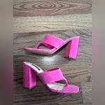 Nine West Gogo Women's Pink Suede Thong Block Heel Dress Sandals Size 7.5 Photo 3