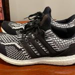 Adidas UltraBoost 5.0 DNA 'Black White' Photo 1