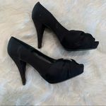 Michaelangelo  size 8 m black‎ heels pumps with sparkly accent at toes peep toe Photo 5
