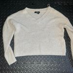 Urban Heritage Cream Knit V Neck Sweater Size Small Photo 0