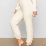 SKIMS NWT  Cozy Joggers, cream S/M Photo 0