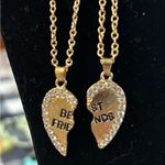 Gold costume novelty chain bundle preowned Photo 1