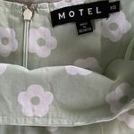 Motel Sheny Mini Skirt Daisy Sage Photo 4
