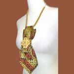 “Dainty Dapper”Vintage Paisley Necktie necklace with unique vintage brooch Red Photo 3