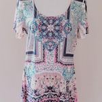 Live and let live  medallion tee size medium Photo 0