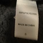 Koolaburra by UGG Gray Fuzzy Sherpa Vest | Size Small Black Photo 5