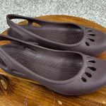 Crocs sandals flats women’s size 5 Photo 0