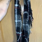 Rampage Scarf Photo 0