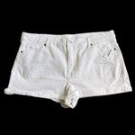Old Navy  Women’s High-Waisted OG Straight White Cuffed Jean Shorts Plus 22 Photo 2