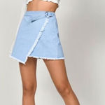 Tobi  Belmont Shore LIght Wash Wrap Skirt Size 25 Photo 0