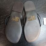 Torrid  Black faux leather flip flop 7W Photo 4