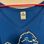 PINK - Victoria's Secret Victoria’s Secret pink Blue Detroit lions Long Sleeve V-Neck Top with Lion Logo Photo 1