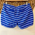 Old Navy Women’s Blue Stripe Flat Front Cotton Chino Shorts 4” Inseam Size 8 Photo 3