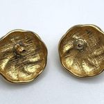 Vintage Pearl Earrings Costume Gold Scalloped Post Glam Estate Classic Photo 1