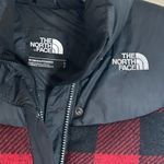 The North Face WOMANS NUPTSE 700 RED PLAID BLACK DOWN PUFFER VEST Sz Sm Photo 2