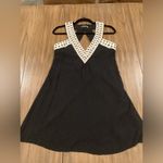 THEME Black V Photo 0