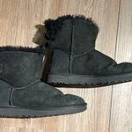 UGG  CLASSIC MINI BAILEY BOW II BLACK BOOT US 7 Photo 0