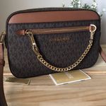 Michael Kors Purse Photo 0