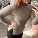 Gymshark Pause Knitwear Long Sleeve Top Women’s SIZE Medium Photo 0