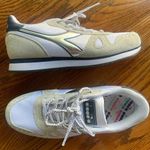 Diadora Women’s Sz US 7 Simple Run Sneakers Photo 2