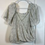 Women's EDEN IN LOVE HONOLULU HAWAII White Flounce Flowy V Photo 1