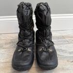 The North Face women's size 8.5 blk Waterproof Ice Queen Primaloft Winter Boots Photo 5