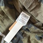 PINK - Victoria's Secret Pink By Victoria’s Secret Light Weight Camo Crop Top Sweatsuit Photo 7