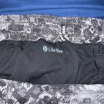 Lululemon  Masked Lace Starlight‎ Black Hotty Hot Short size 8 Photo 2