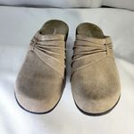 Croft & Barrow Women's  tan suede clogs size 8 Photo 2