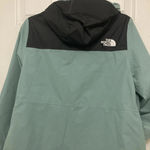 The North Face  Women’s Hooded Jacket The S Photo 3
