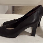 Parade Collection black Leather Square Toe Block Heel Classic Pumps Size 6 Photo 0