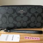 Coach Wallet Photo 0