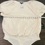 EXPRESS NWT Puff Sleeve Crew Neck Bodysuit Sz M Photo 7