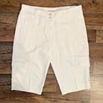 Nike  Golf Tour Performance DriFit Bermuda Shorts White Size 2 Excellent Condtion Photo 0