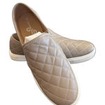 Mountain Sole NIB - Grey/Brown Quilted Sneaker. Photo 0