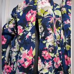 Liz Claiborne Light weight silky soft travel windbreaker floral bomber full zip with pockets Photo 4